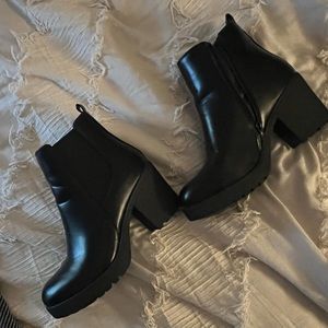 Black Chelsea Boots